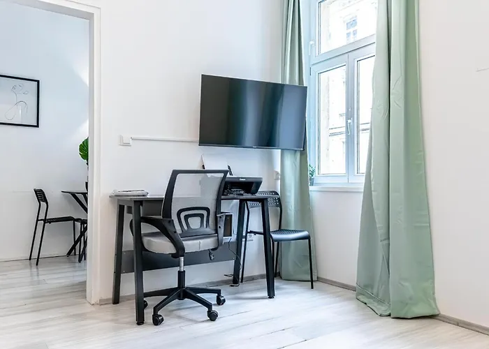 דירה Danube Delight: Elegant Getaway Near Prater Stern *
