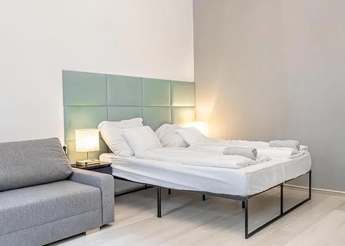 Danube Delight: Elegant Getaway Near Prater Stern דירה *